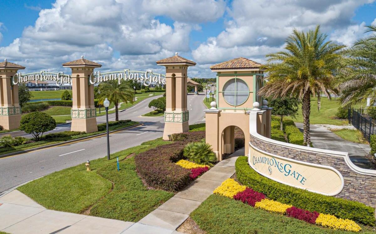 Stunning 5 Bd W/ Pool Close To Disney 8955 キシミー エクステリア 写真