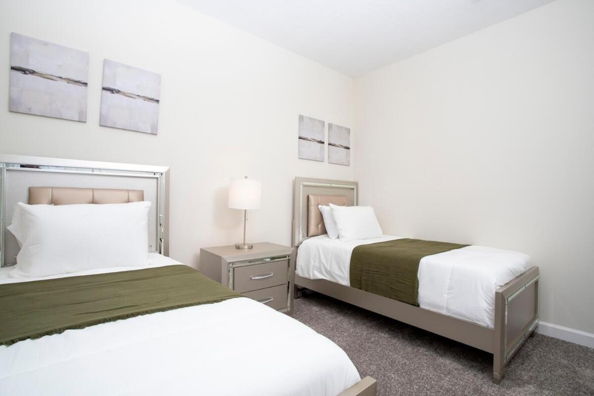 Stunning 5 Bd W/ Pool Close To Disney 8955 キシミー エクステリア 写真